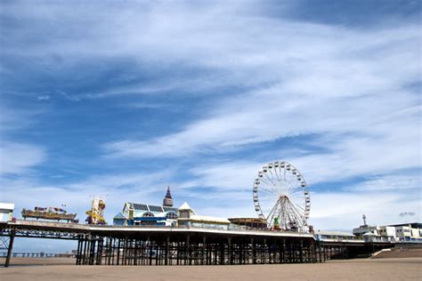 cheap coach trips to blackpool